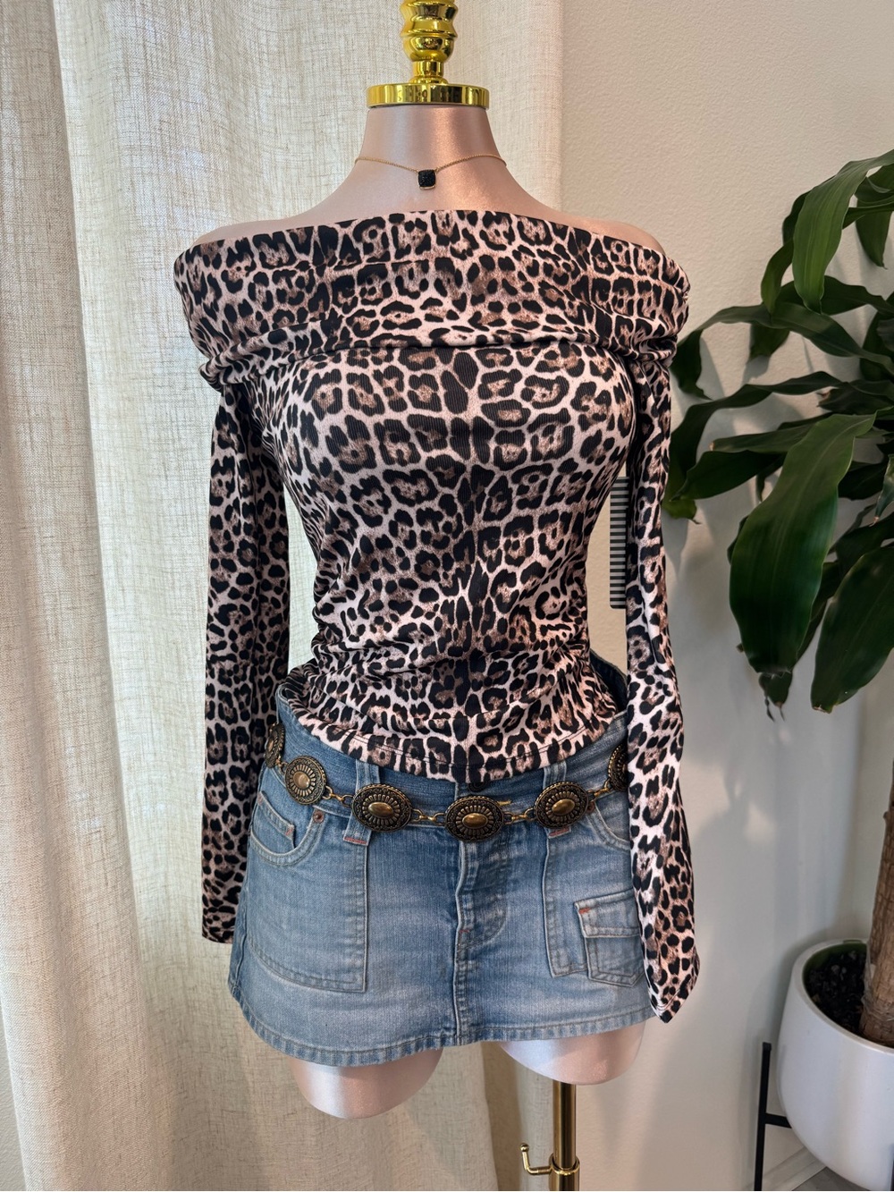 Off-Shoulder Leopard Print Long Sleeve Top - Pink/Black